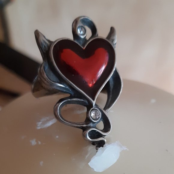 The Pyramid Collection Alchemy of England Devils heart Ring - Picture 1 of 4